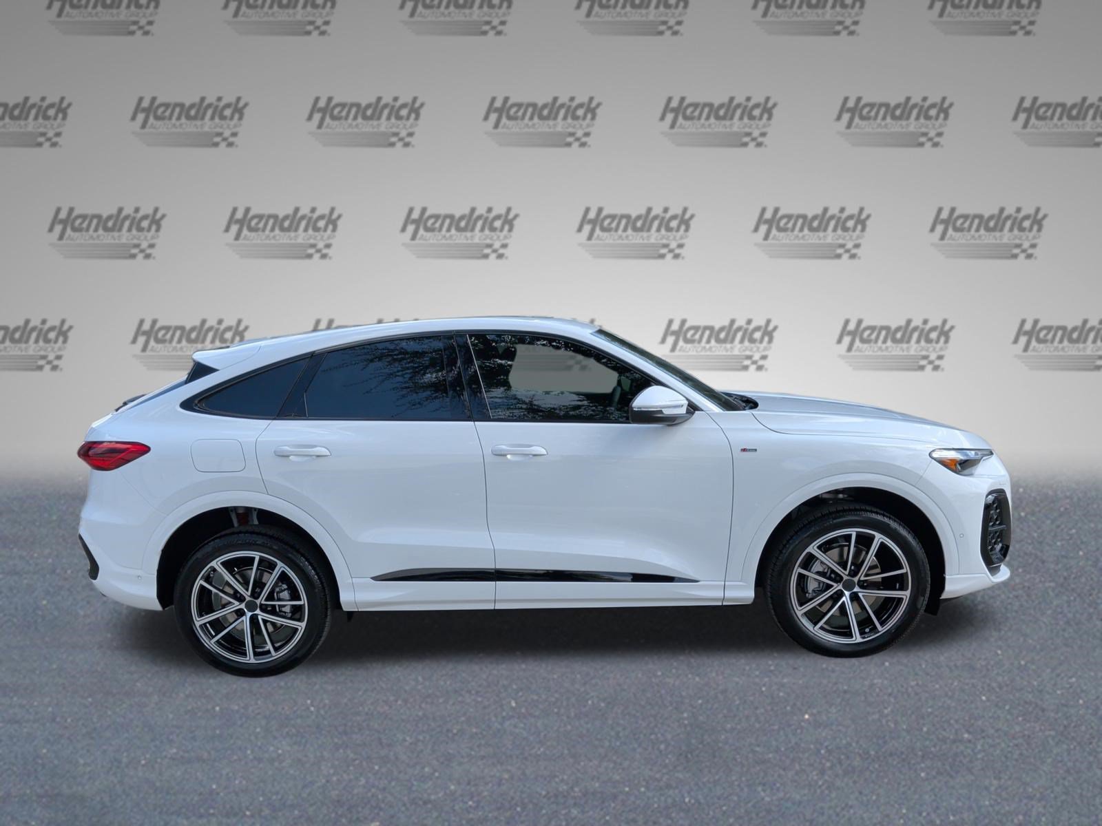New 2026 Audi Q5 Premium Plus AWD/4WD image 10