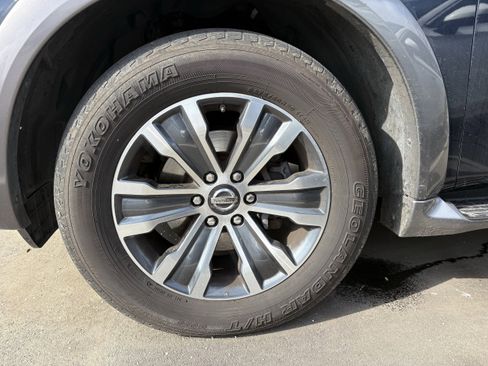 Used 2019 Nissan Armada SL w/ Premium Package image 14