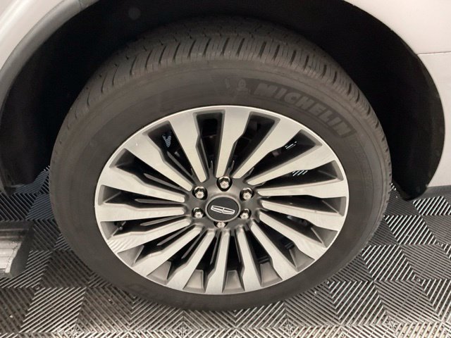 Used 2019 Lincoln Navigator Reserve AWD/4WD image 49