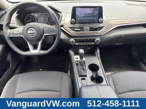 Used 2025 Nissan Altima 2.5 SV AWD/4WD image 24
