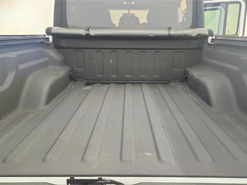 Used 2022 Jeep Gladiator Sport AWD/4WD image 19