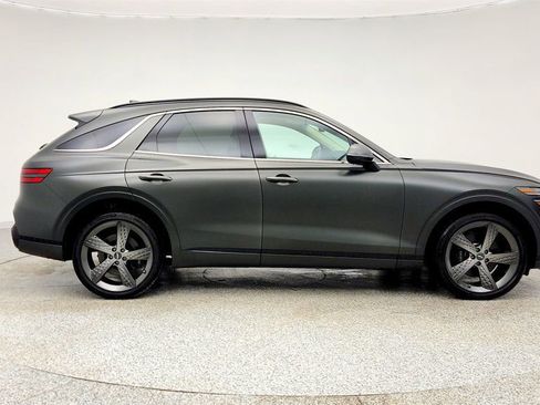 Used 2025 Genesis GV70 3.5T Sport w/ Sport Advanced Package image 4