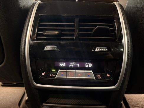 Used 2020 BMW X7 xDrive40i w/ Executive Package image 15
