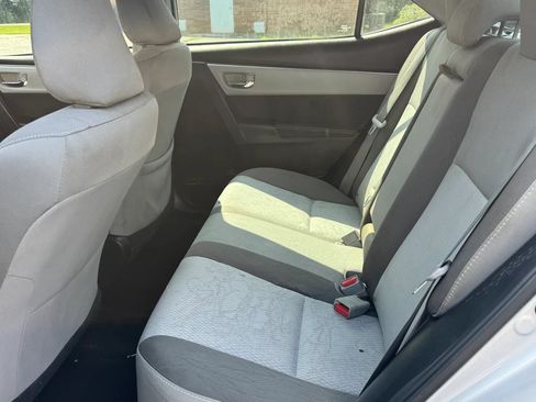 Used 2017 Toyota Corolla LE FWD image 17