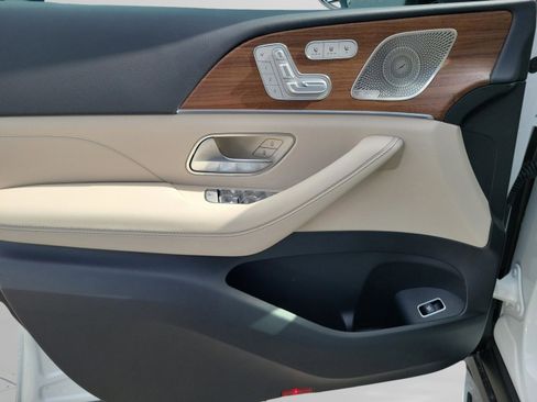 New 2026 Mercedes-Benz GLS 450 4MATIC image 26