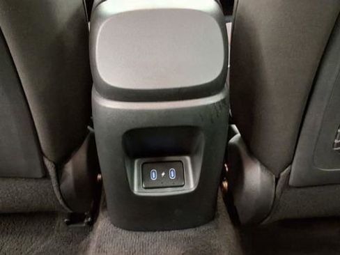 Used 2025 Hyundai Elantra SEL image 22