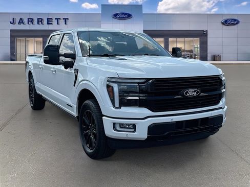 Certified 2025 Ford F150 Platinum AWD/4WD image 1