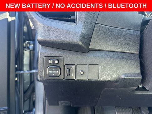 Used 2014 Toyota Corolla LE image 14