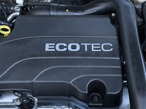 Used 2022 Chevrolet Equinox LT image 30