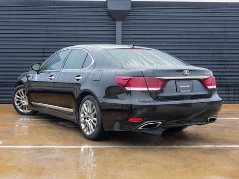 Used 2013 Lexus LS 460 image 3