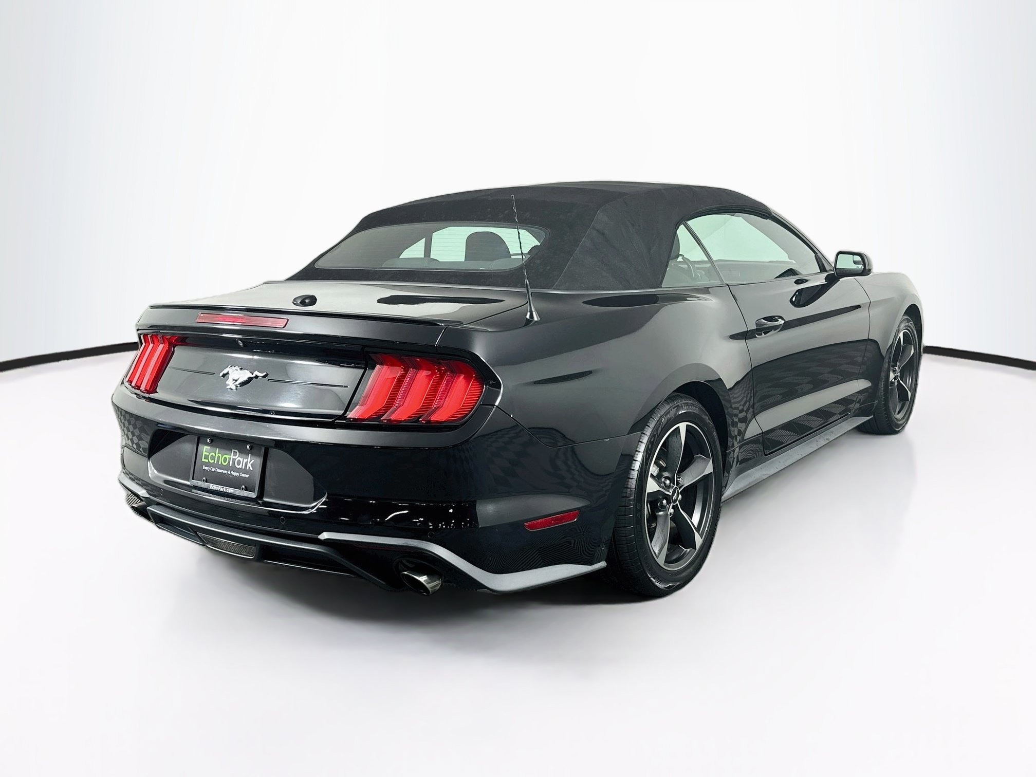 Used 2018 Ford Mustang Convertible w/ Equipment Group 101A RWD image 9