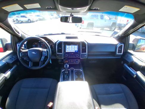 Used 2018 Ford F150 XLT w/ Equipment Group 302A Luxury AWD/4WD image 11