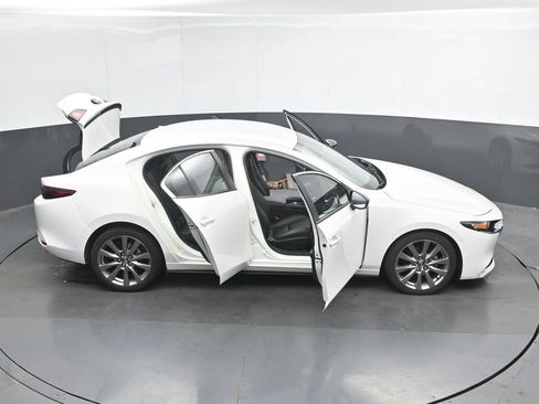 Used 2020 MAZDA MAZDA3 AWD Sedan w/ Black Accent Package image 47