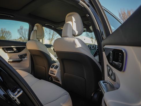 New 2026 Mercedes-Benz C 300 4MATIC Sedan image 31