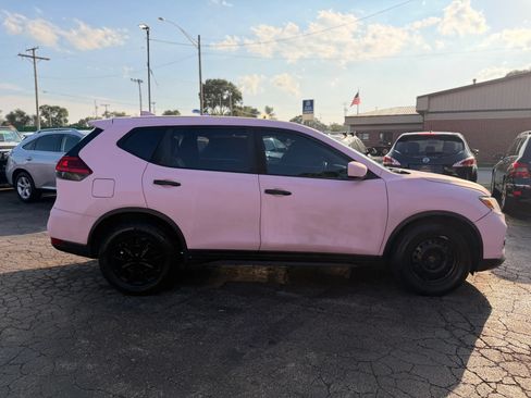 Used 2017 Nissan Rogue S FWD image 4