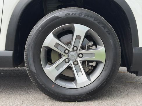 Used 2025 Honda Pilot EX-L image 35