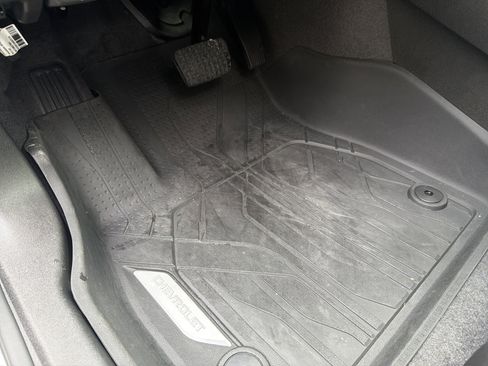 Used 2023 Chevrolet Malibu LT image 17