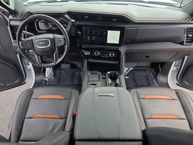 Used 2024 GMC Sierra 2500 AT4 w/ AT4 Premium Plus Package AWD/4WD image 10