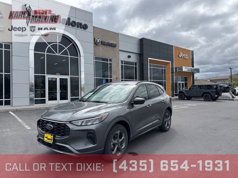 Used 2024 Ford Escape ST-Line w/ Tech Pack #1 AWD/4WD image 1