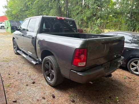 Used 2018 RAM 1500 Express w/ Express Value Package RWD image 5