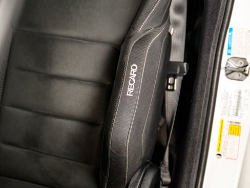 Used 2017 Ford Mustang Shelby GT350 w/ Electronics Package image 23