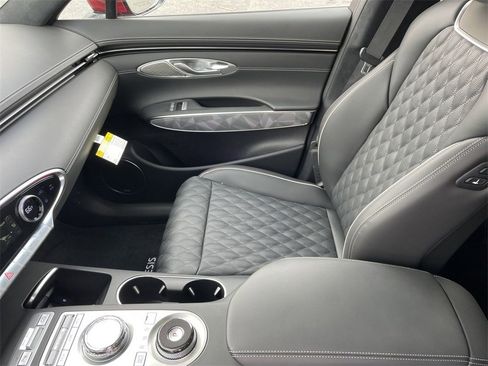 Used 2024 Genesis GV70 3.5T Sport w/ Sport Advanced Package image 37