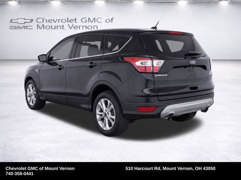 Used 2017 Ford Escape SE w/ SE Cold Weather Package AWD/4WD image 34