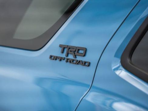 Certified 2025 Toyota 4Runner TRD Off-Road Premium w/ Tow Technology Package AWD/4WD image 21
