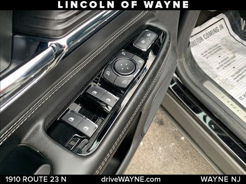 Certified 2022 Lincoln Corsair AWD w/ Equipment Group 101A image 13