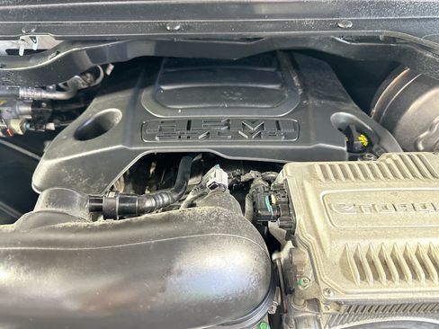 Used 2023 RAM 1500 Laramie AWD/4WD image 28