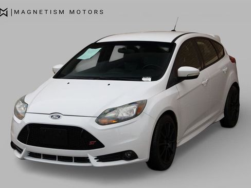 Used 2014 Ford Focus ST image 4