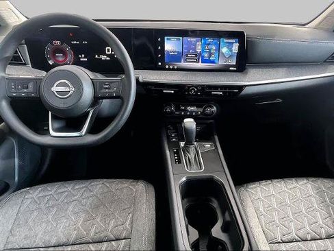 Certified 2026 Nissan Kicks SV FWD image 15