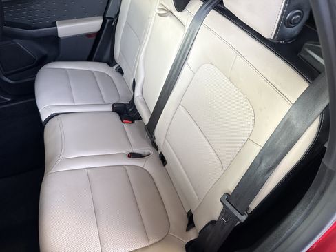 Used 2020 Ford Escape SE Sport image 11