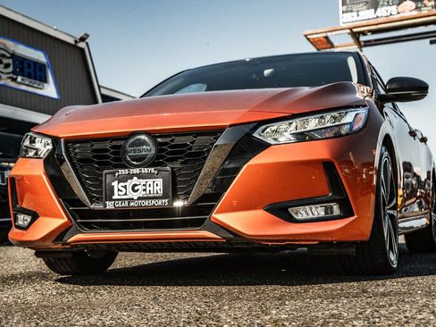Used 2022 Nissan Sentra SR w/ Electronics Package FWD image 5