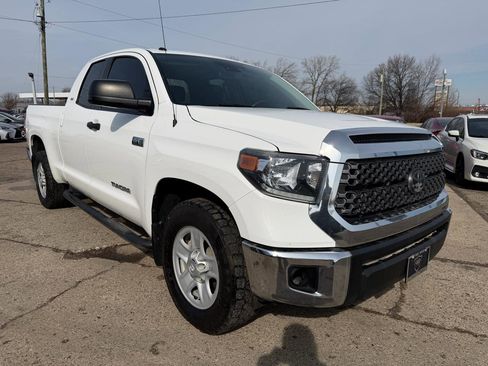 Used 2019 Toyota Tundra SR5 w/ SR5 Upgrade Package image 55