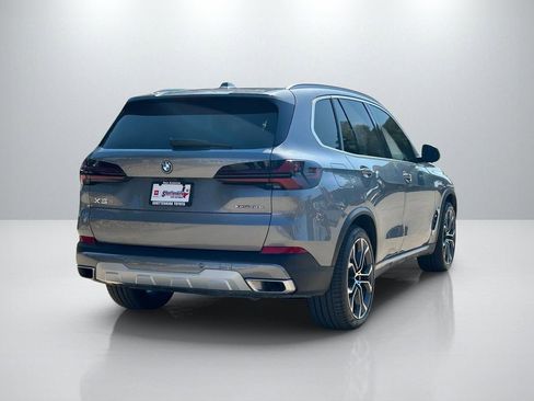 Used 2024 BMW X5 xDrive50e w/ Premium Package image 5