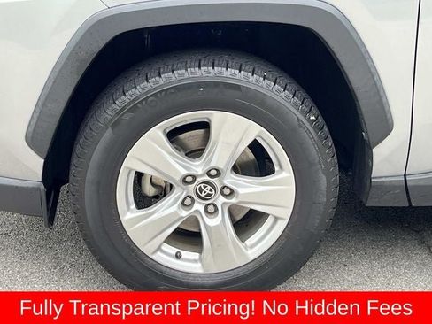 Used 2021 Toyota RAV4 XLE AWD/4WD image 11