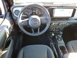 New 2026 Jeep Gladiator Sport video 2