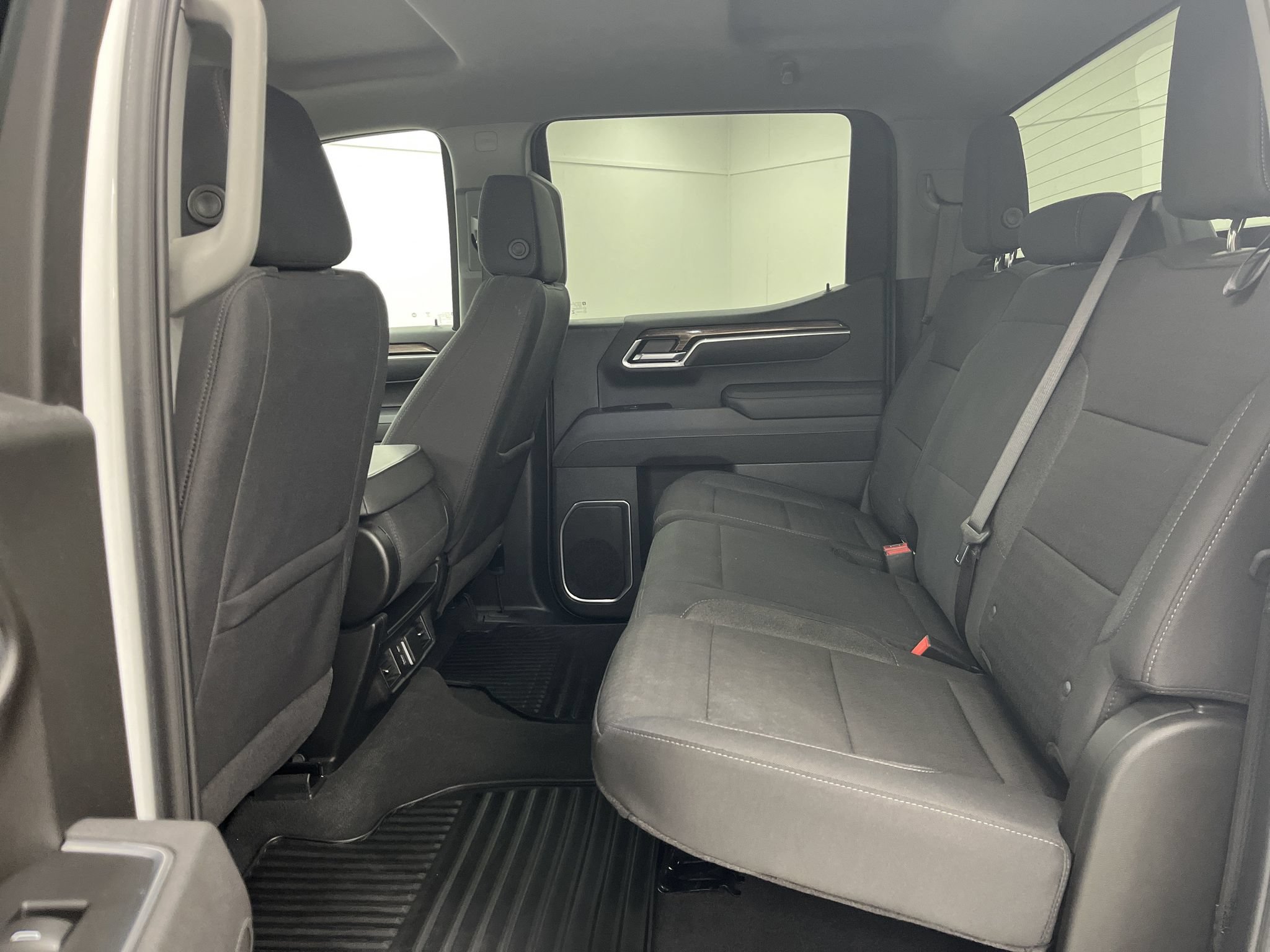 Used 2025 Chevrolet Silverado 1500 RST AWD/4WD image 14