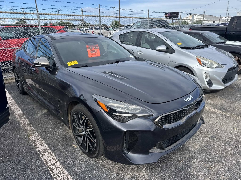Used 2022 Kia Stinger GT-Line w/ Sun & Sound Package RWD image 2