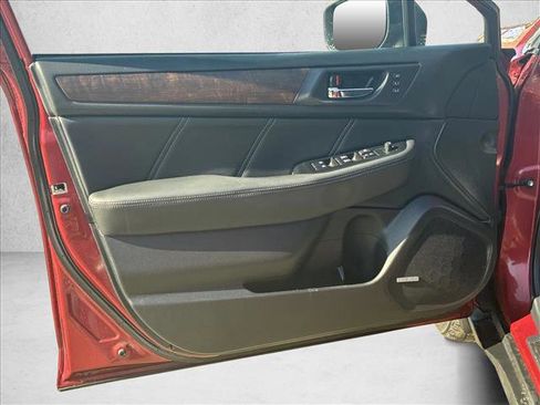 Used 2019 Subaru Outback 2.5i Limited w/ Popular Package #2 image 11