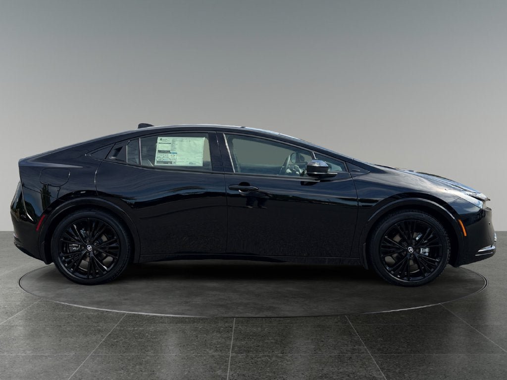 New 2027 Toyota Prius Plug-In Hybrid FWD image 10