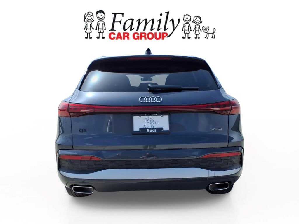 Used 2025 Audi Q5 Premium Plus w/ Premium Plus AWD/4WD image 3