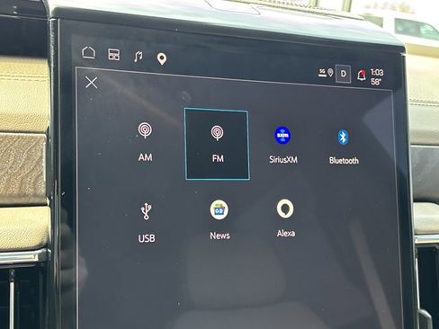 Used 2025 GMC Yukon Denali w/ Denali Reserve Package image 36