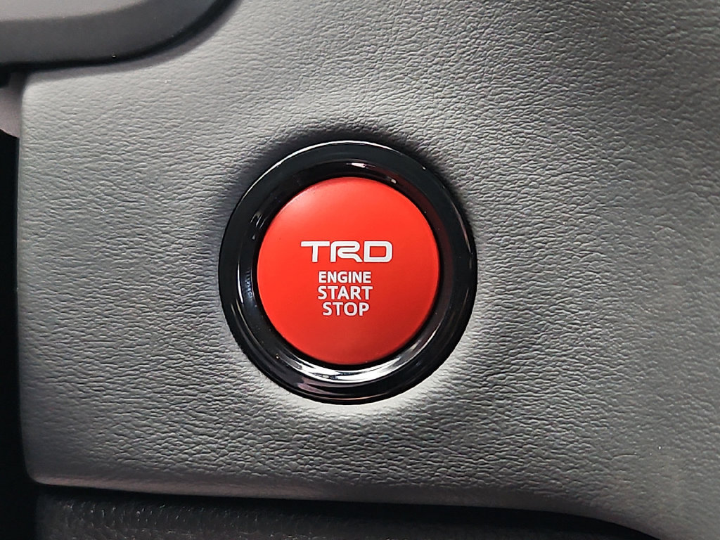 New 2026 Toyota Tundra Platinum w/ TRD Off-Road Package AWD/4WD image 18