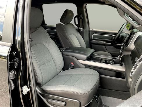Used 2022 RAM 1500 Big Horn AWD/4WD image 17