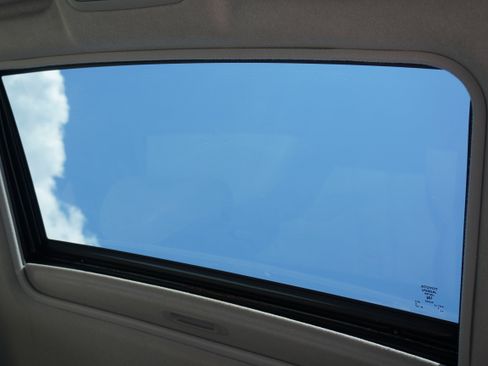 Used 2012 Toyota RAV4 Limited w/ Premium Plus Value Pkg image 18