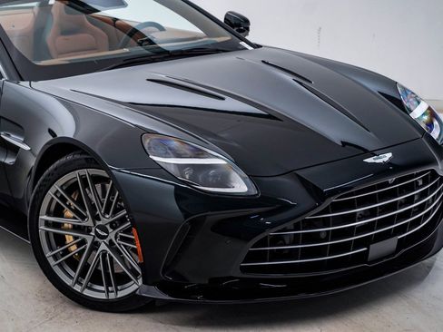 New 2026 Aston Martin V8 Vantage Roadster image 4