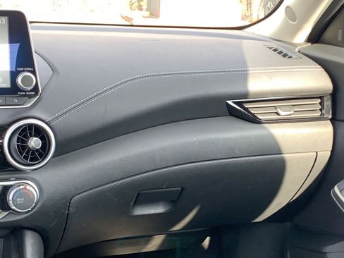 Used 2025 Nissan Sentra SV image 33