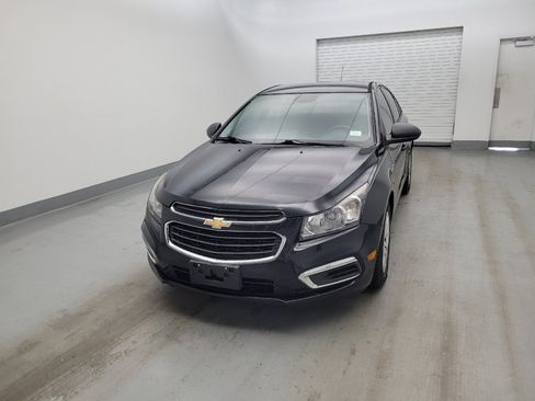 Used 2015 Chevrolet Cruze LS FWD image 15